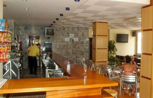 Hostal Residencia Nicolau Сан-Антонио-Абад Экстерьер фото